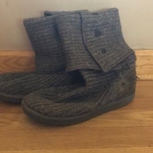 Knit Gray Uggs AS IS